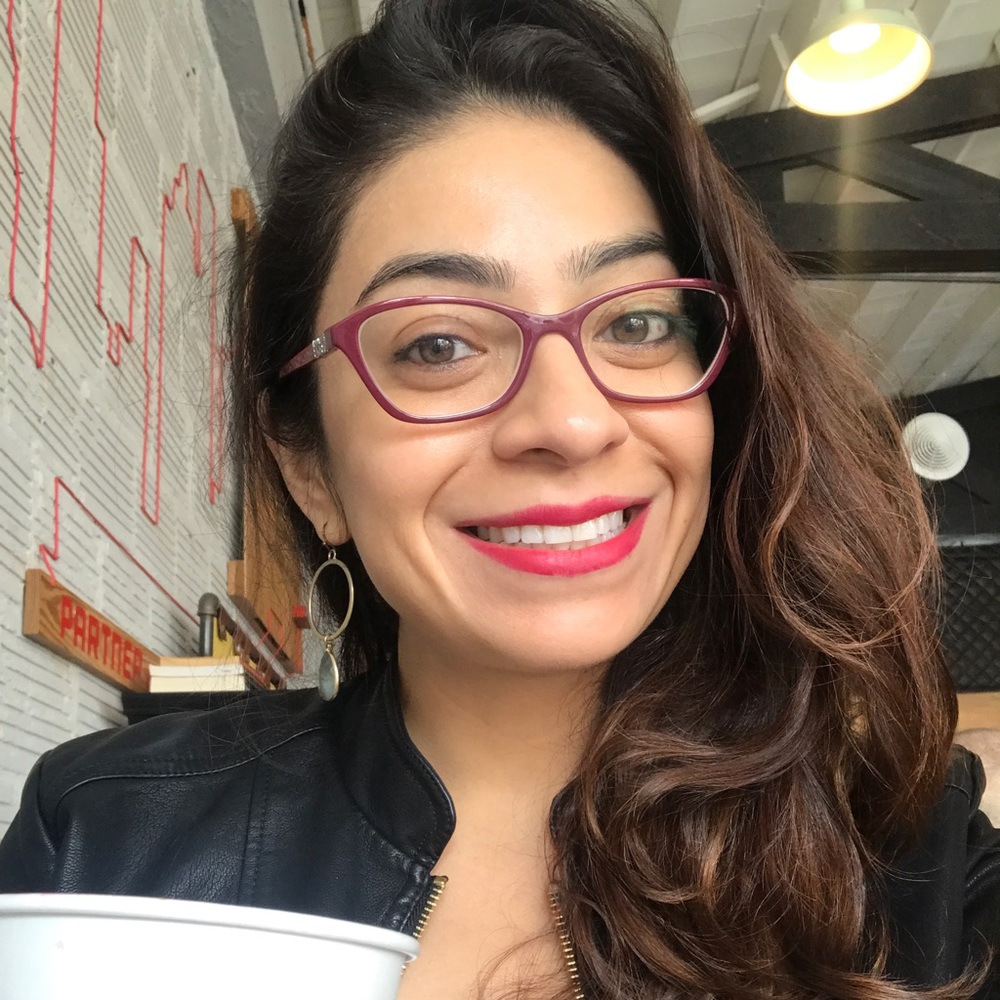 Meet your Posher, Adriana
